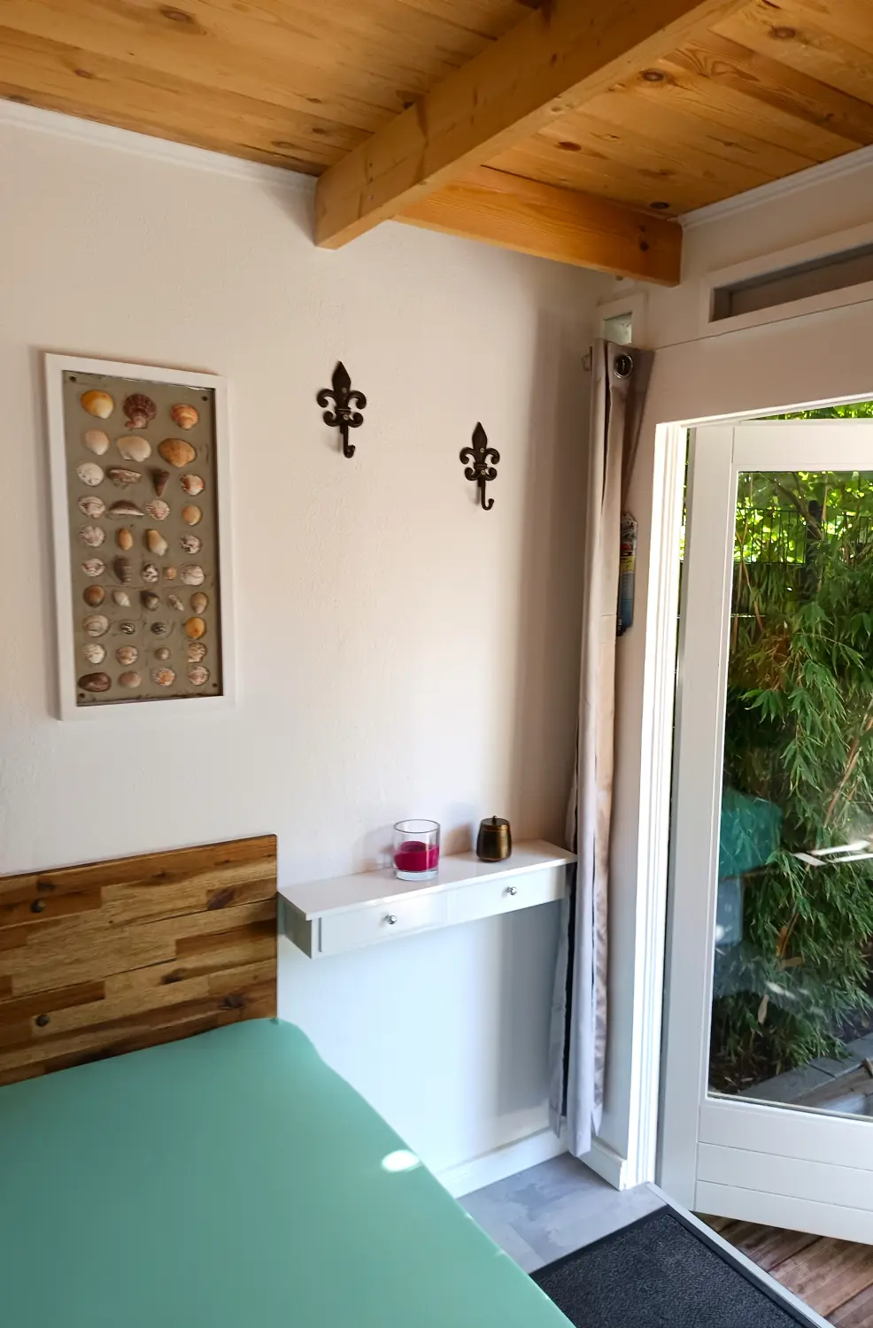Tiny Lake House von Martina International